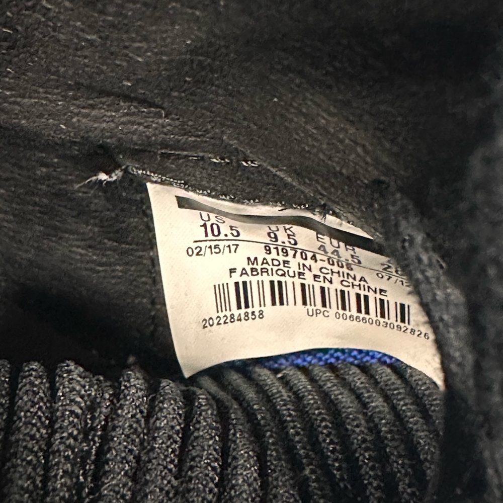 Nike Air Jordan 1 Retro High OG Flyknit 'Royal’ - Picture 7 of 10